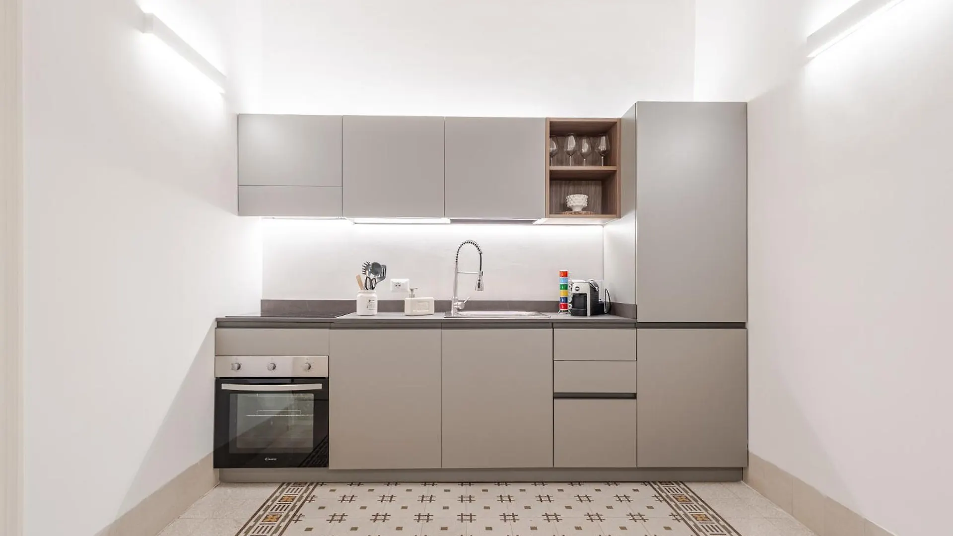 Zahir Suite Apartment Palerme 0*,  Italie